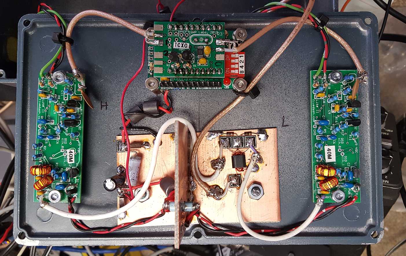 Inside the dual 40 meter receiver